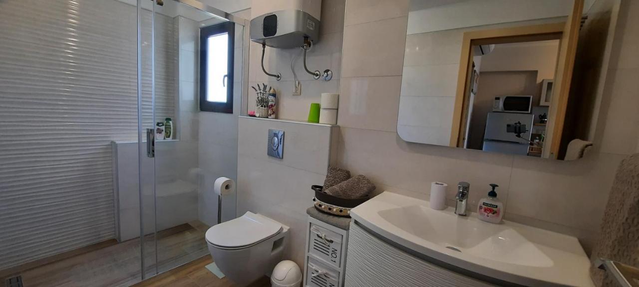 Apartments Alea 로비니 외부 사진