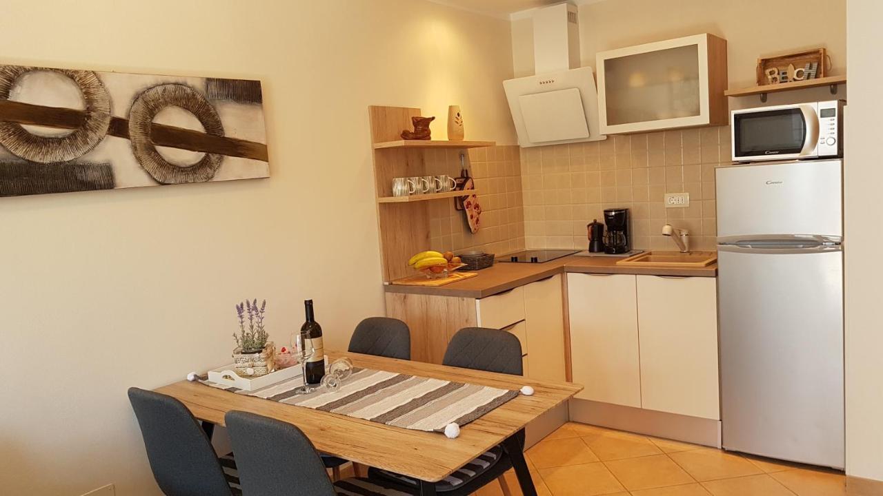 Apartments Alea 로비니 외부 사진