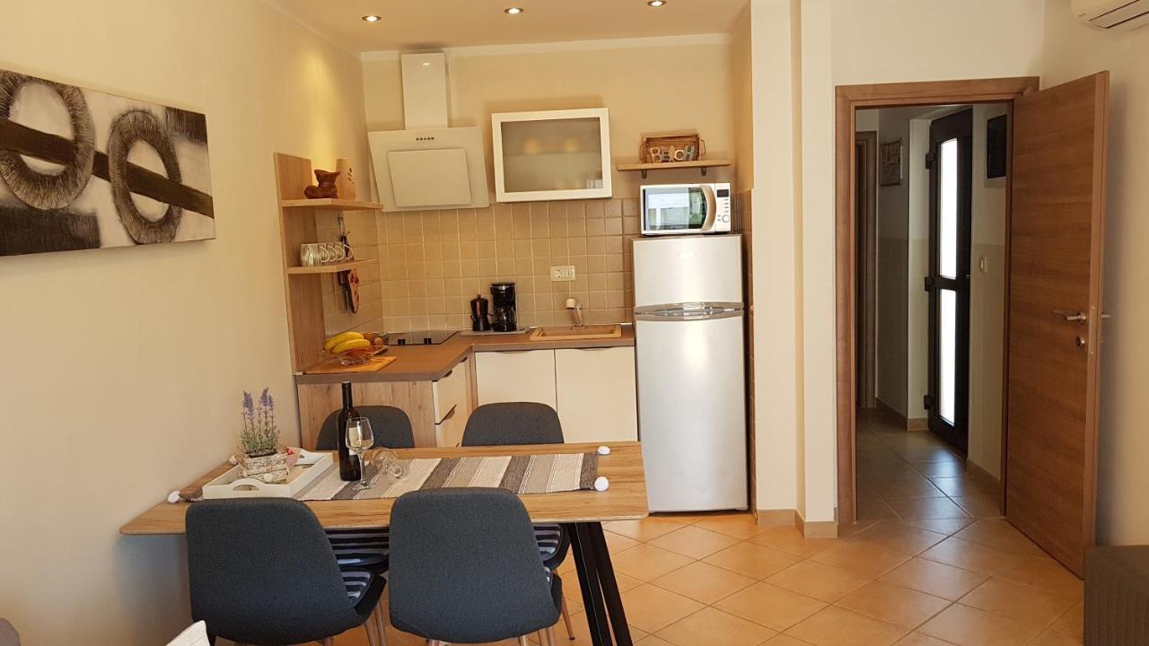 Apartments Alea 로비니 외부 사진