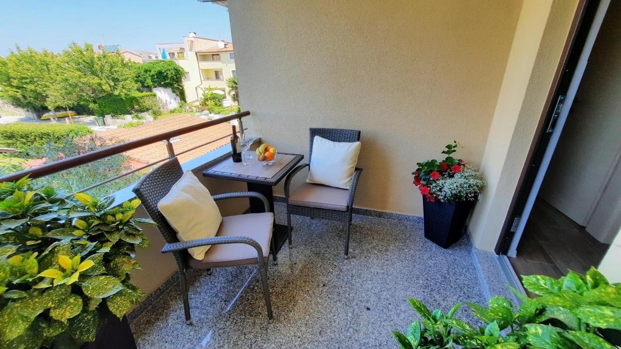 Apartments Alea 로비니 외부 사진