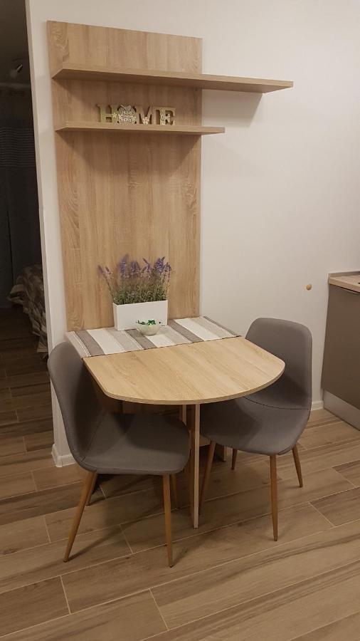 Apartments Alea 로비니 외부 사진