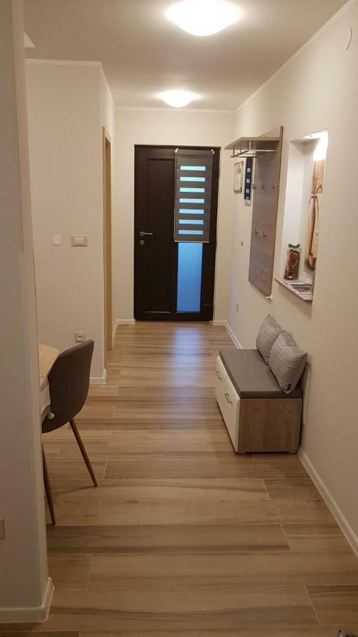 Apartments Alea 로비니 외부 사진
