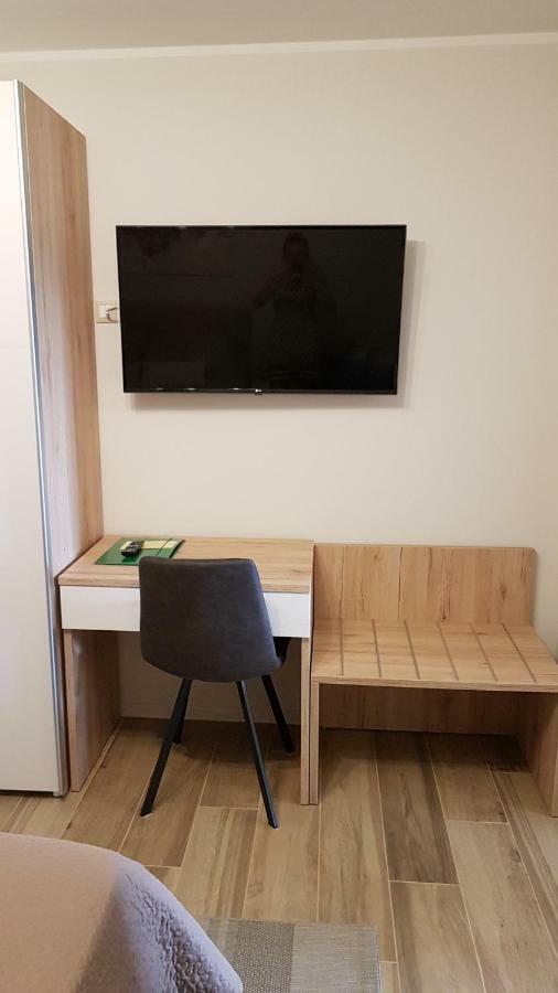 Apartments Alea 로비니 외부 사진